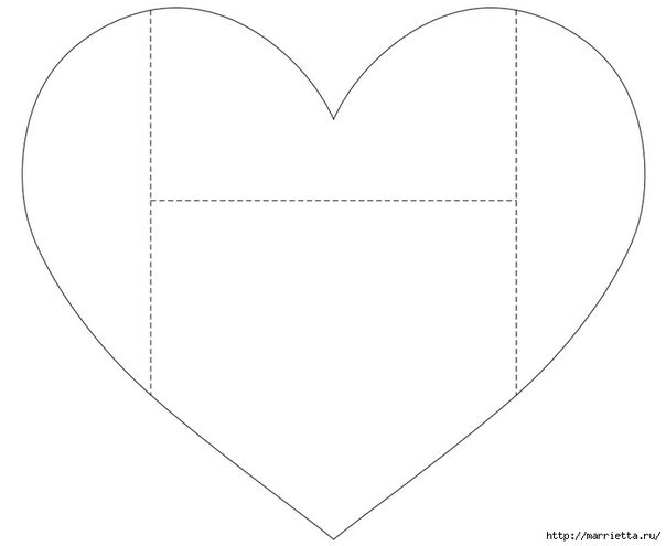 Панно из бумажных сердец.