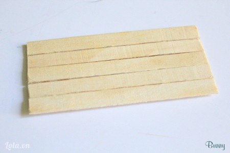 Миниатюрная качели