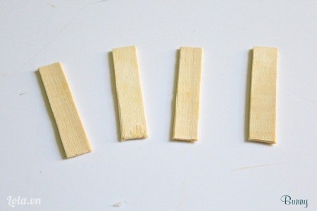 Миниатюрная качели