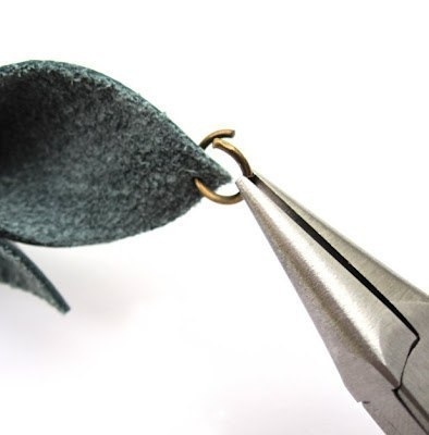 Ожерелье из кожи. Мастер-класс.