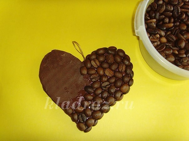 Сердце из кофейных зерен Сердце из кофейных зерен
