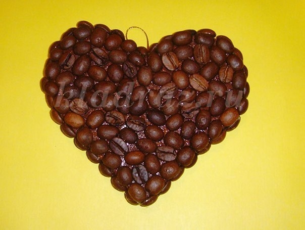 Сердце из кофейных зерен Сердце из кофейных зерен