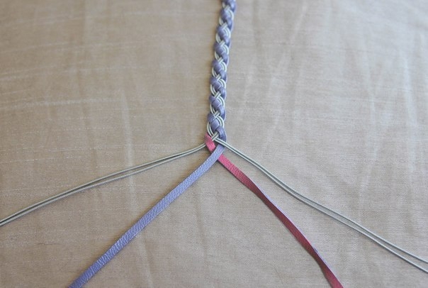 Плетём браслет