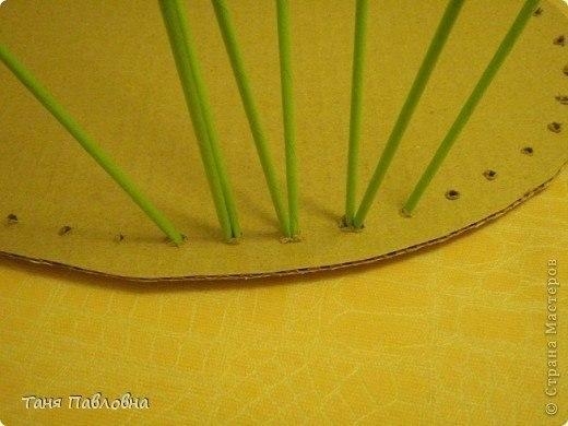 Корзина из газетных трубочек. Автор Таня Павловна