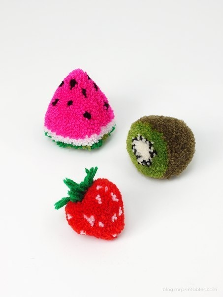 Фруктовые помпоны