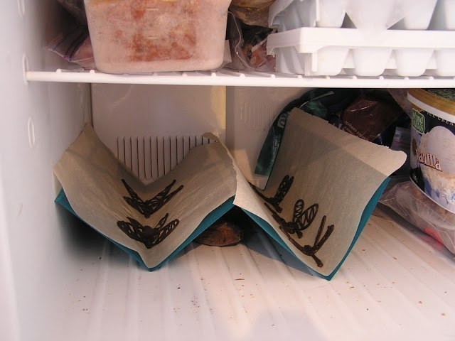 Шоколадные бабочки-украшения для пирожных