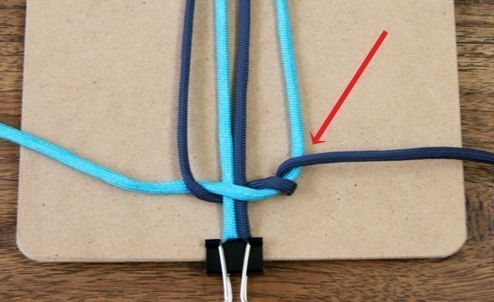 Плетем браслет