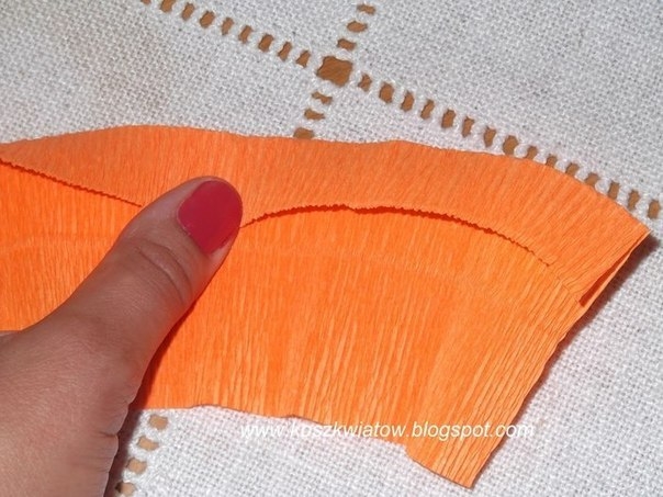 Гвоздики из гофрированной бумаги