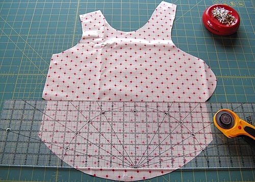 Шьем детский фартучек Шьем детский фартучек