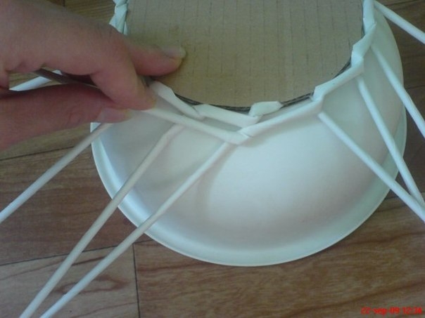 Плетение из газет. Корзина-лукошко