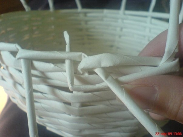 Плетение из газет. Корзина-лукошко