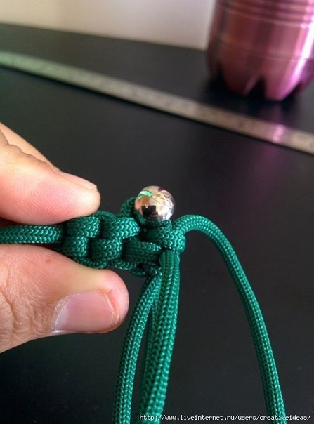 Плетенное ожерелье