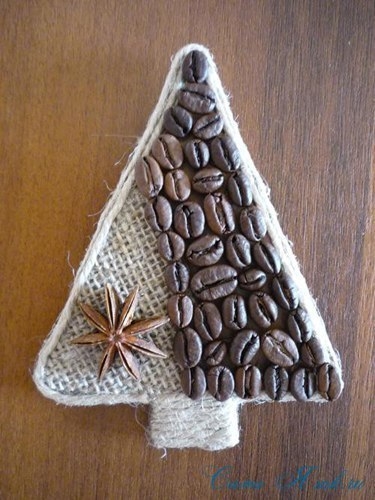 Кофейные магниты-ёлочки на холодильник