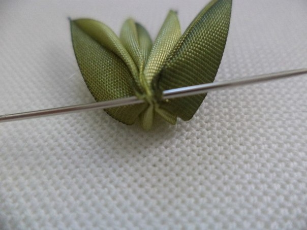 Роза из лент