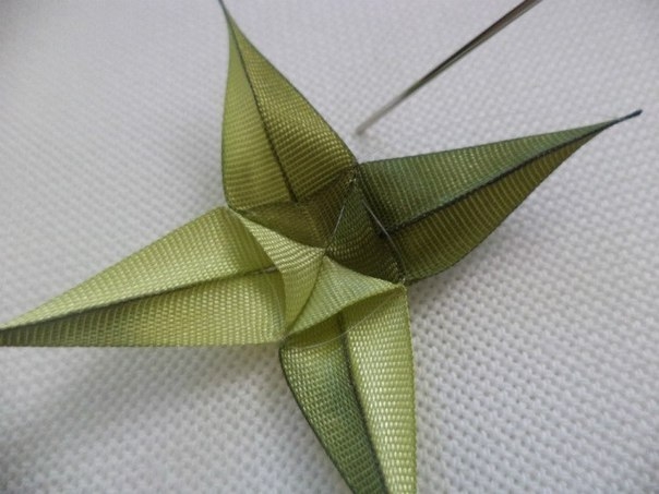 Роза из лент