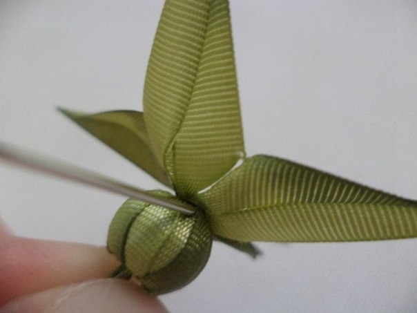 Роза из лент