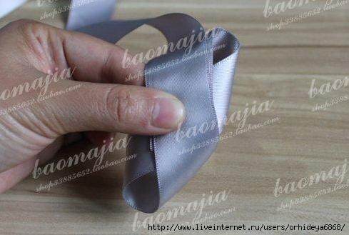 Бантик из ленты. Заколка.