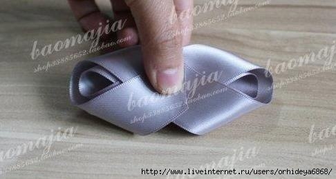 Бантик из ленты. Заколка.