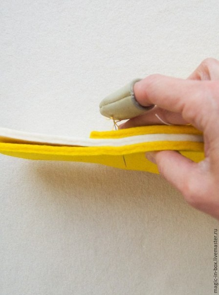 Как просто сшить фетровые тапочки для гостей