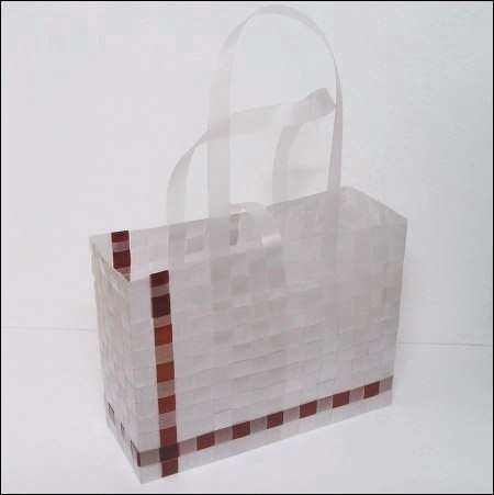 Интересные поделки из пластиковых бутылок Интересные поделки из пластиковых бутылок