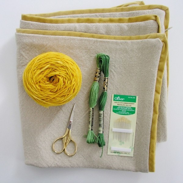 Воздушный декор подушек