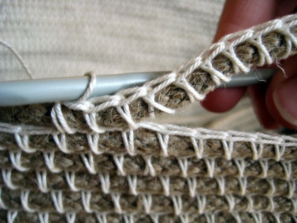 Корзина крючком из верёвки для рукоделия