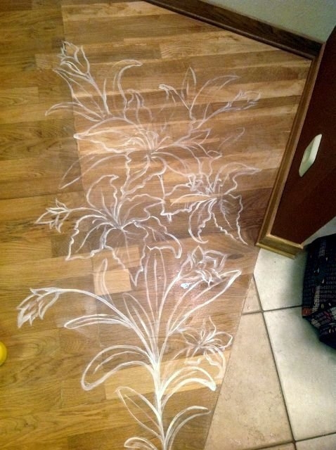 Надоел старый паркет? Украшаем его рисунком.