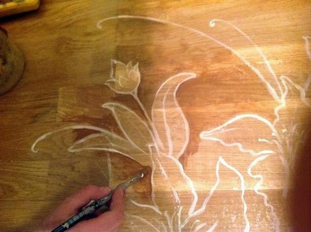 Надоел старый паркет? Украшаем его рисунком.