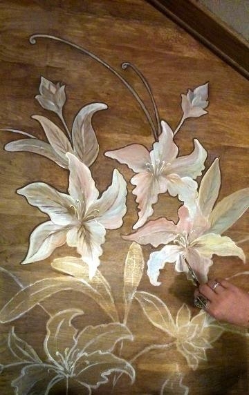 Надоел старый паркет? Украшаем его рисунком.