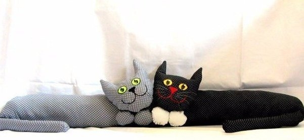 Подушки-защита от сквозняков