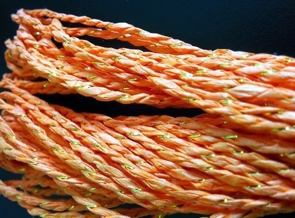 Плафон из ниток