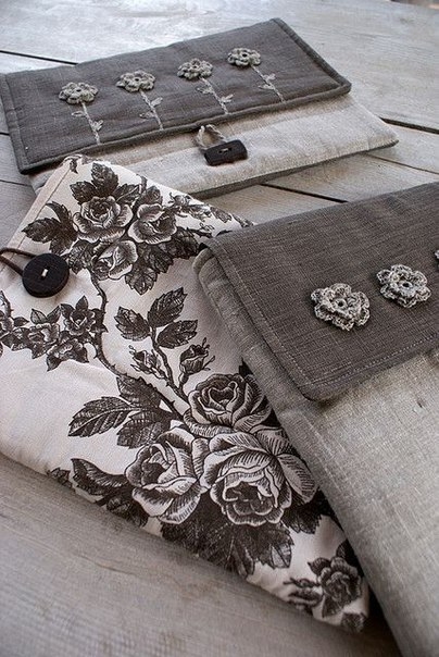 Чехлы для планшетов