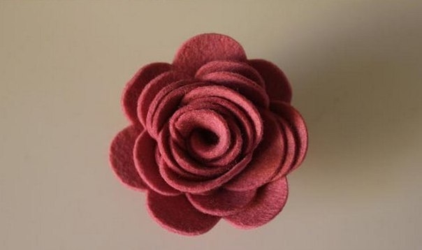Розочки из фетра Розочки из фетра