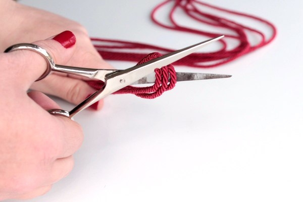 Ожерелье из шнура