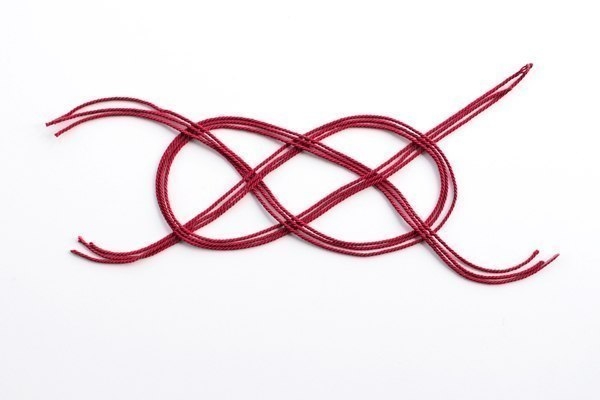 Ожерелье из шнура