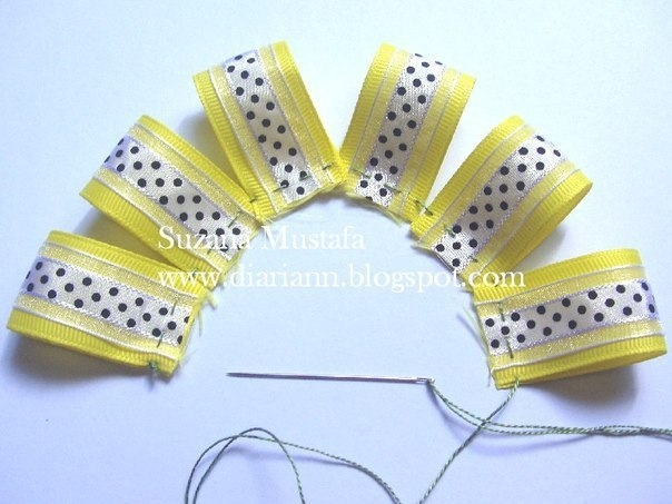 Цветочек из лент. Мастер-класс