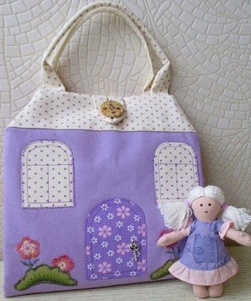 Игровой домик-сумочка для куколки
