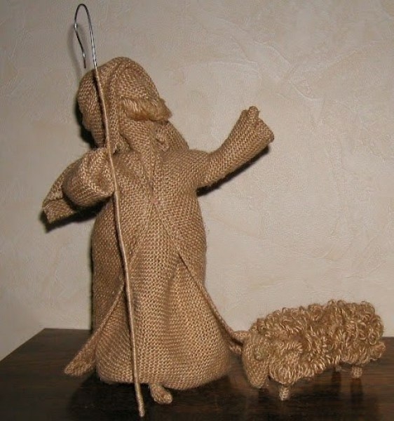 Чудесные куклы из мешковины