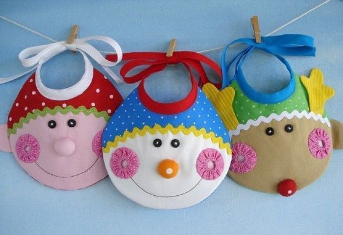 Шьем слюнявчики для малышей. Идеи