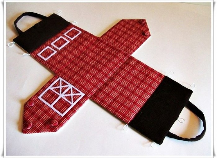 Кукольный домик из ткани Кукольный домик из ткани