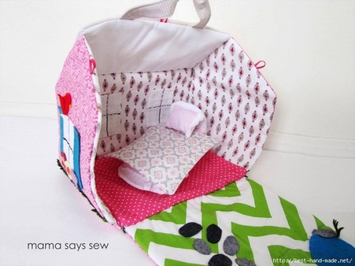 Кукольный домик из ткани Кукольный домик из ткани