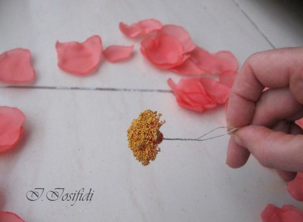 Роза Остина из полиэстра. Роза Остина из полиэстра.