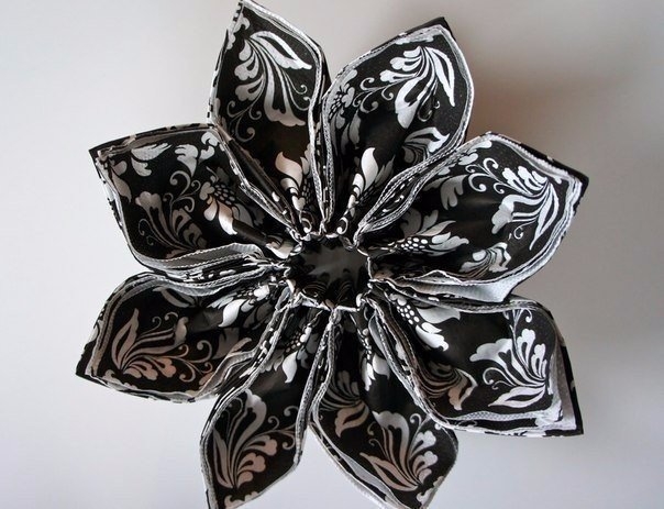 Как красиво подать салфетки