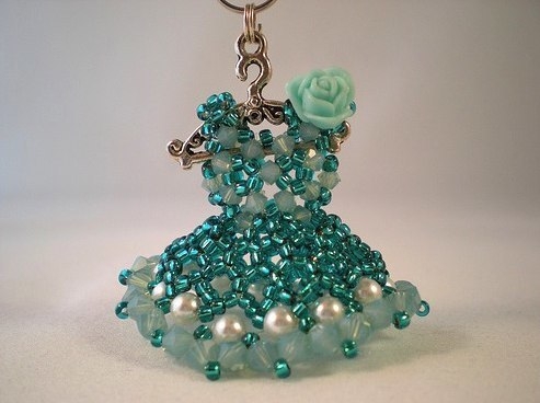 Бисерные мини-платья