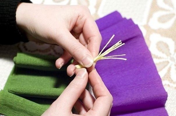 Букетик из гофрированной бумаги