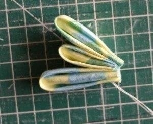 Цветок из ткани