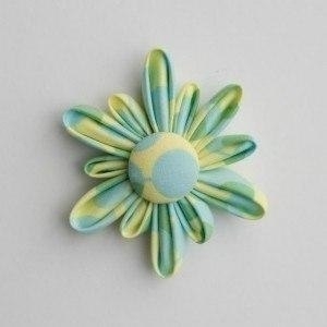 Цветок из ткани