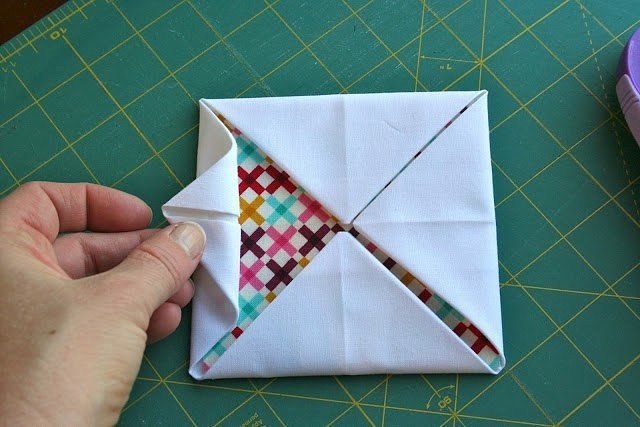 Шьем подушечку в технике кафедральные окна