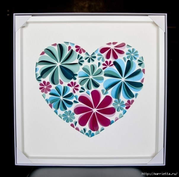 Панно с объемными сердечками