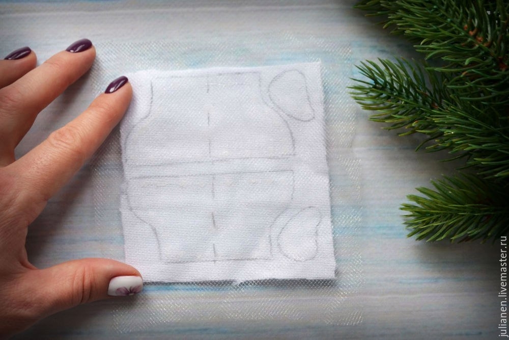 Шьем рождественские валенки для миниатюр